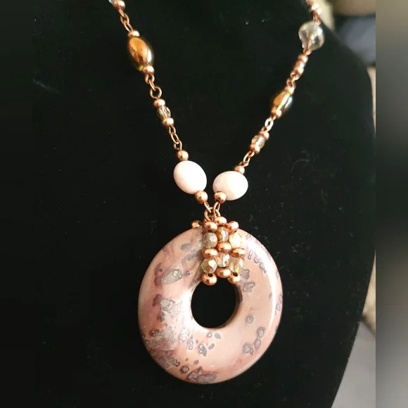 Lia Sophia | NWOT Pretty Boho Circle Stone Pendant Bronze Tone Beaded Necklace - Picture 3 of 7